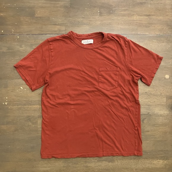 Imogene and Willie Pocket T Shirt Red Unisex Lightweight Cotton Medium Crew Neck - Picture 1 of 8